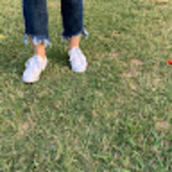 Meet your Posher, Chadia - Picture 1 of 1